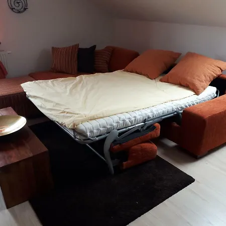 Podkrovny V Smokovec Apartment *